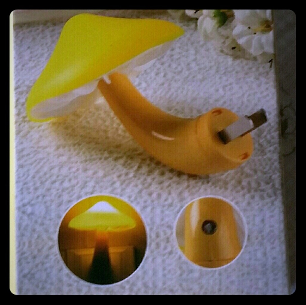 NEW LED energy saving Yellow mushroom nightlight